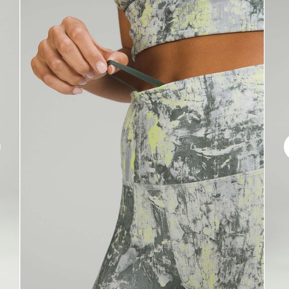 NWT lululemon Wunder Train - Smoked Spruce Multi - Picture 5 of 5